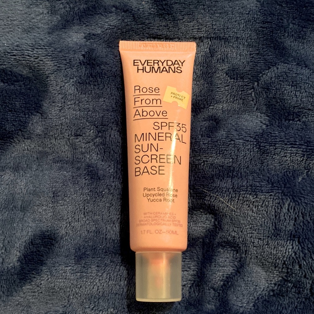 NWT EVERYDAY HUMANS Sunsreen